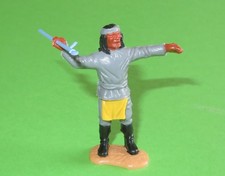 Timpo Toys  -  Indianer  Apache  grau  Speerwerfer