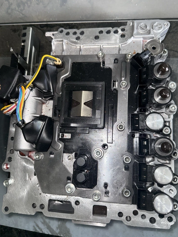 Corpo da válvula desligado 08-09 Infiniti G37 Coupe 5AT 31705-19X1B RE5R05A - Imagem 3 de 4