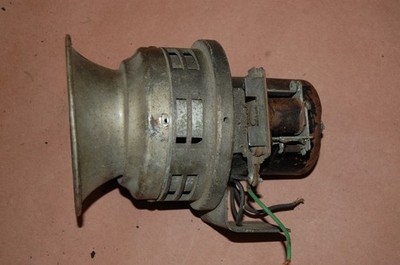 70s AUTO PARADE SIREN HORN LOUD FIRE FORD GM CHEVY RAT HOT STREET ROD TRUCK 12V
