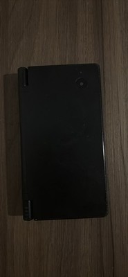 Nintendo DSi Black Handheld System Built-In Microphone Headphone Jack