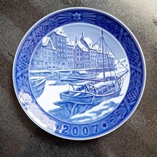 Royal Copenhagen 2007 Porcelain Plate Boat & Building Scene Collectible Denmark