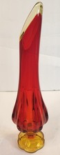 LE Smith Swung Stretch 6 Petal Flame Amberina Vase 13.75" Glows