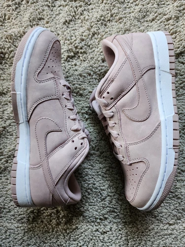Wmns Nike Dunk Premium Low Soft Pink Brand New Sz 10.5