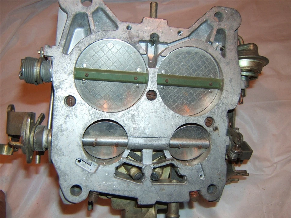 1970 Buick GS 455 Rochester Quadrajet 7040240 - Изображение 3 из 4