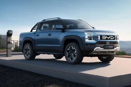 2xSILVER AERODYNAMIC Cross bars / Roof racks for BYD SHARK 6 2024 - 2025 - Picture 4 of 4