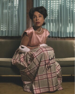 SOPHIE OKONEDO SIGNED PHOTO RATCHED (1)