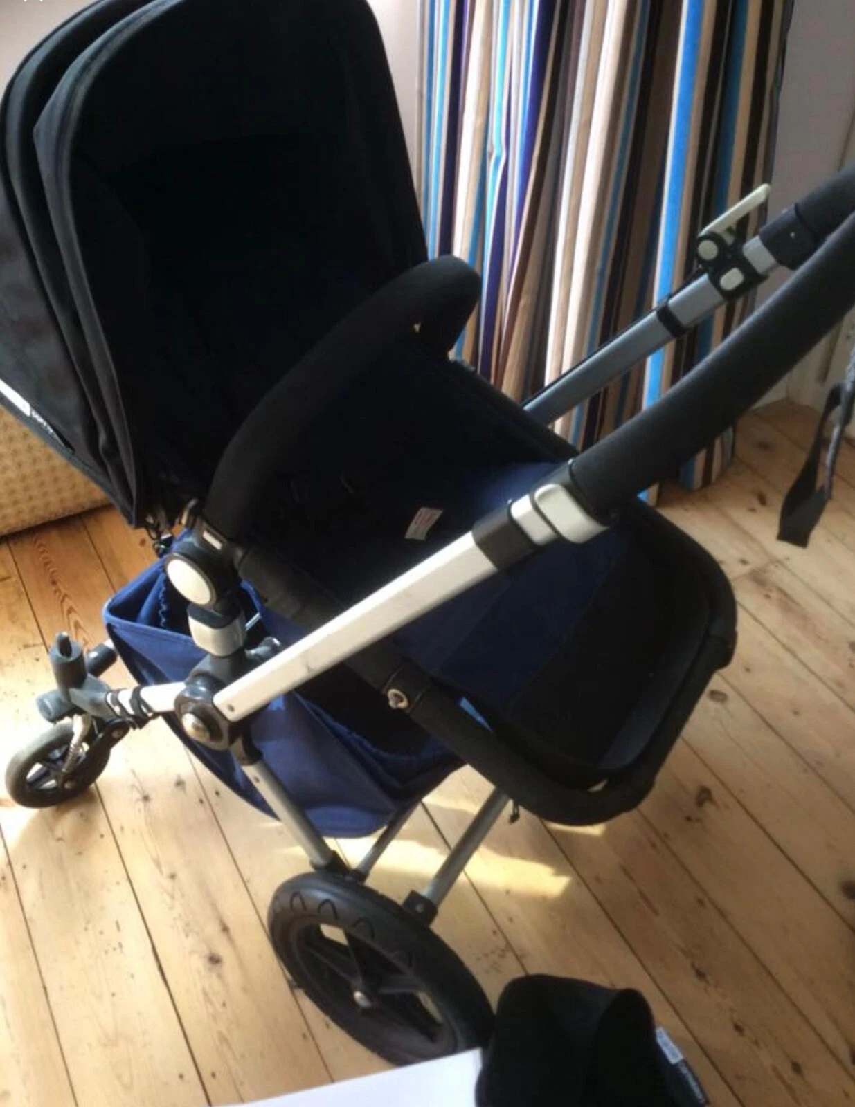 👀 BUGABOO CAMELEON BLUE PUSHCHAIR SINGLE SEAT STROLLER 👀
Opens in a new window or tab