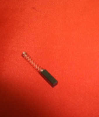 Kohlebürste 4x4x10 mm mit Feder, Pfaff...    0043      ++