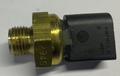 Motor Öldruck Sensor für Benz Metall A0071530828 Messing Ton