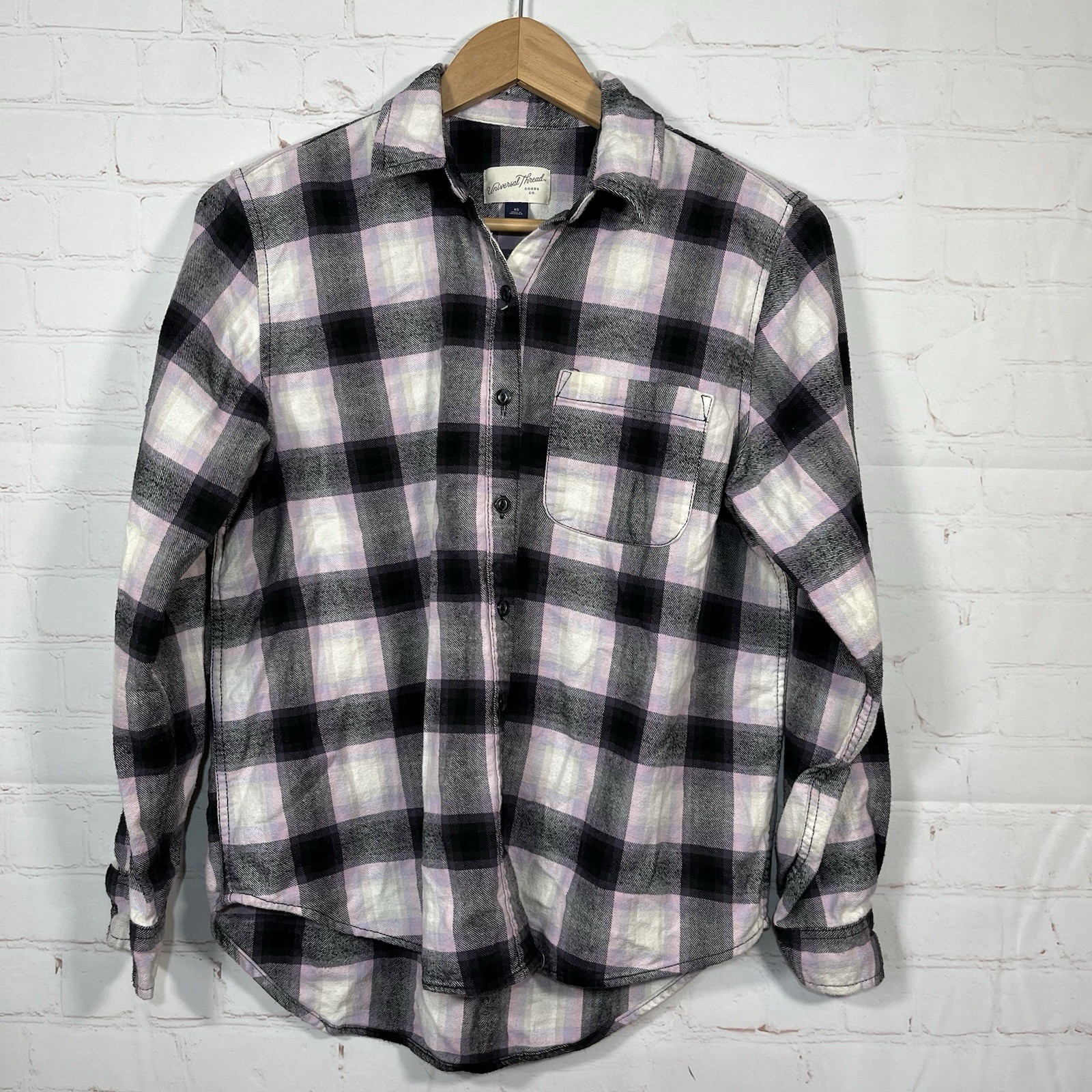 Universal Thread Plaid Button Up Flannel Shirt Wo… - image 1
