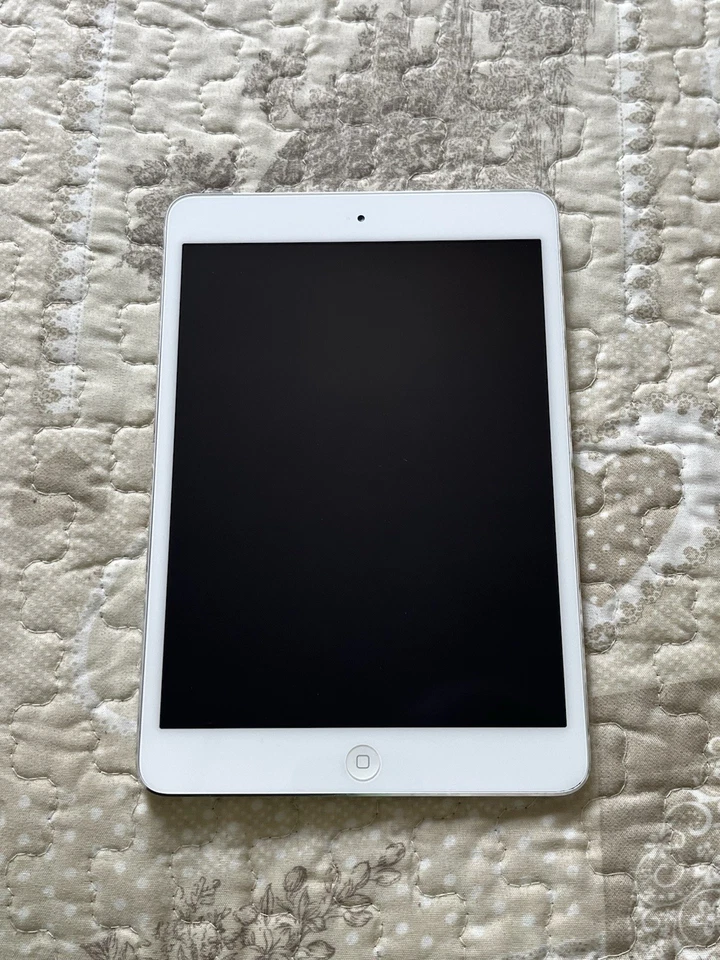 iPad mini Wi-Fi cellular 16gb white modello a1455 - Immagine 3 di 4