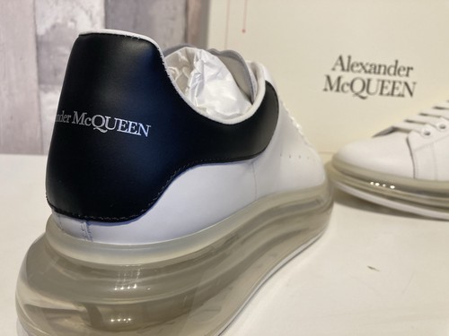 Alexander Mcqueen White Oversized Clear Sole Trainers Size 9 NEW RRP £540 - Picture 4 of 15