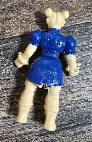 Capcom Toys Rare Vintage Street Fighter Chung Li 1.25” Mini Plastic Figure - Picture 3 of 3