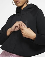 NEW Nike Sportswear Tech Fleece Women's Cape Jacket - BV3396-010 - Black - Large