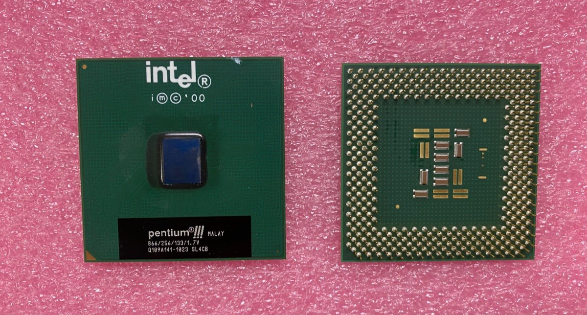 Vintage INTEL PENTIUM III 866 SOCKET 370 CPU RB80526PZ866256