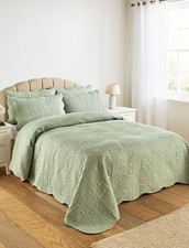 Quilted Bedspread Set with 2 FREE Pillow Shams (one with Single by Chums