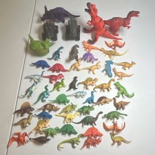Assorted Plastic Dinosaur Figures Pretend Play Set for Ages 3-7