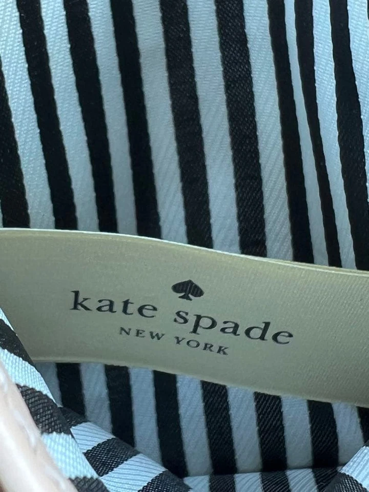 Кожаный чехол для карт Kate Spade Strawberry 7,5 x 10 см семь слотов для карт - Изображение 4 из 4