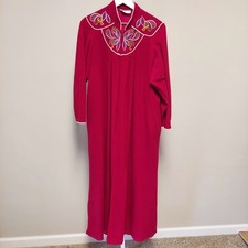Vanity Fair Embroidered Fleece Robe Housecoat Long Sleeve Full Length Pockets