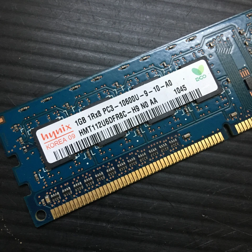 Hynix 1GB 1Rx8 PC3-10600U-9-10-A0 HMT112U6DFR8C-H9 SDRAM DDR3 Desktop PC Memory - Image 2 of 4