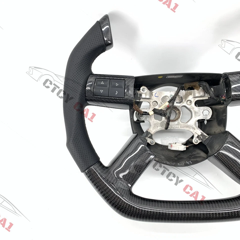 Custom Carbon Fiber Steering Wheel for 05-10 Chrysler 300/Dodge Challenger - Image 3 of 4