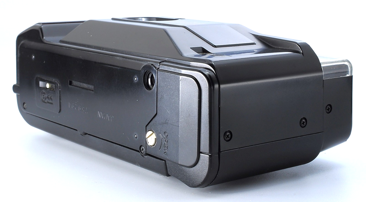Kyocera TD Yashica T2 D Carl Zeiss Tessar T* 35mm FilmCamera JPN