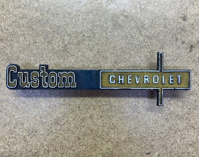 Chevrolet Truck Custom Dash Glove Box Emblem OEM GM 330493