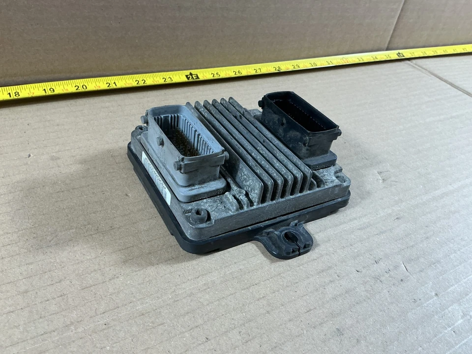 Unidad de módulo de control del motor Suzuki Forenza 2004-2008 ECM ECU 96442084 Foto 3 de 4