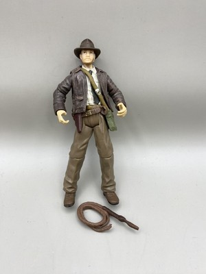INDIANA JONES 4.5  Figure W/ whip Disney Theme Park Exclusive INDY Raiders 2000