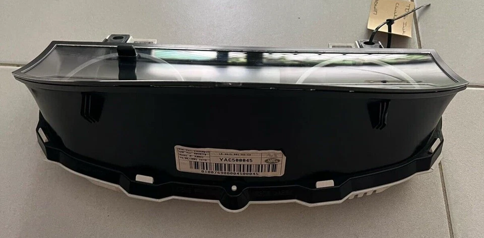#0497 - LAND ROVER DISCOVERY 3 TDV6 INSTRUMENT CLUSTER - YAC500045 - image 2 of 3