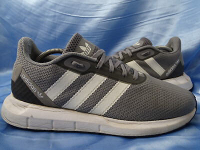 USED ADIDAS SWIFT RUN SNEAKER Gr 42 SCHUHE SUPERNOVA SAMMLER LIEBHABER STALL D85
