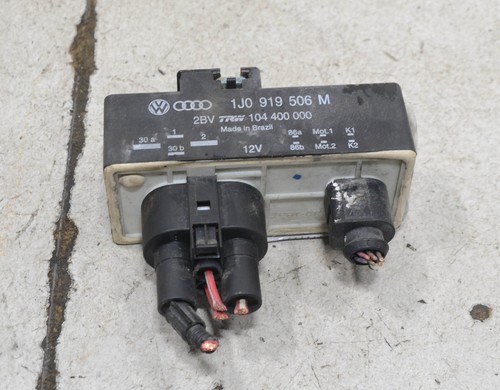 Skoda Fabia 6Y Bj 05 1,2 BMD 40KW Lüfter Steuergerät 1J0919506M #124389-G004