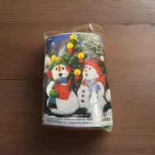 #5132 Design Works Craft Kit "Caroling Snowmen" Felt & Sequin Wall Hanging Kit