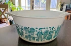 Vintage 1960s Pyrex Amish Print Blue And White Casserole Dish 7”