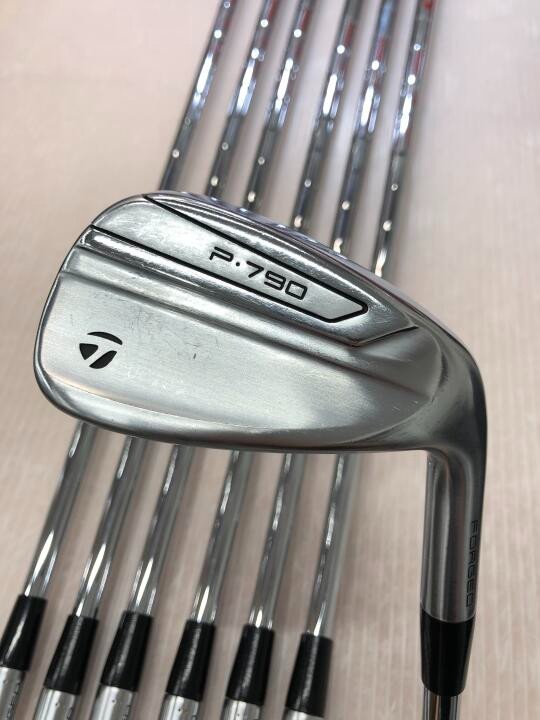 TaylorMade P790 2019 Iron set 4-pw / NS Pro MODUS 3 TOUR 105