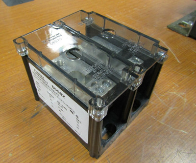   NEW FERRAZ SHAWMUT 200 AMP 2 POLE POWER DISTRIBUTION BLOCK 66582