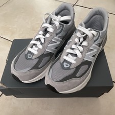 New Balance 990v5 Mens Sneaker Gray/White Sue...