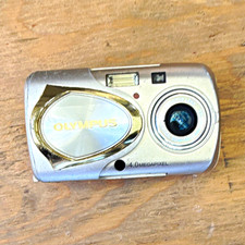 Olympus Stylus 410 Digital Compact 4.0MP 3x/3x Zoom 1.5in Flash Silver