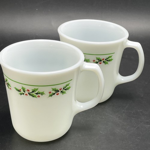 2 Vtg Holly Days Christmas Corning Corelle Milk Glass Coffee Cups Mugs USA - Picture 5 of 10