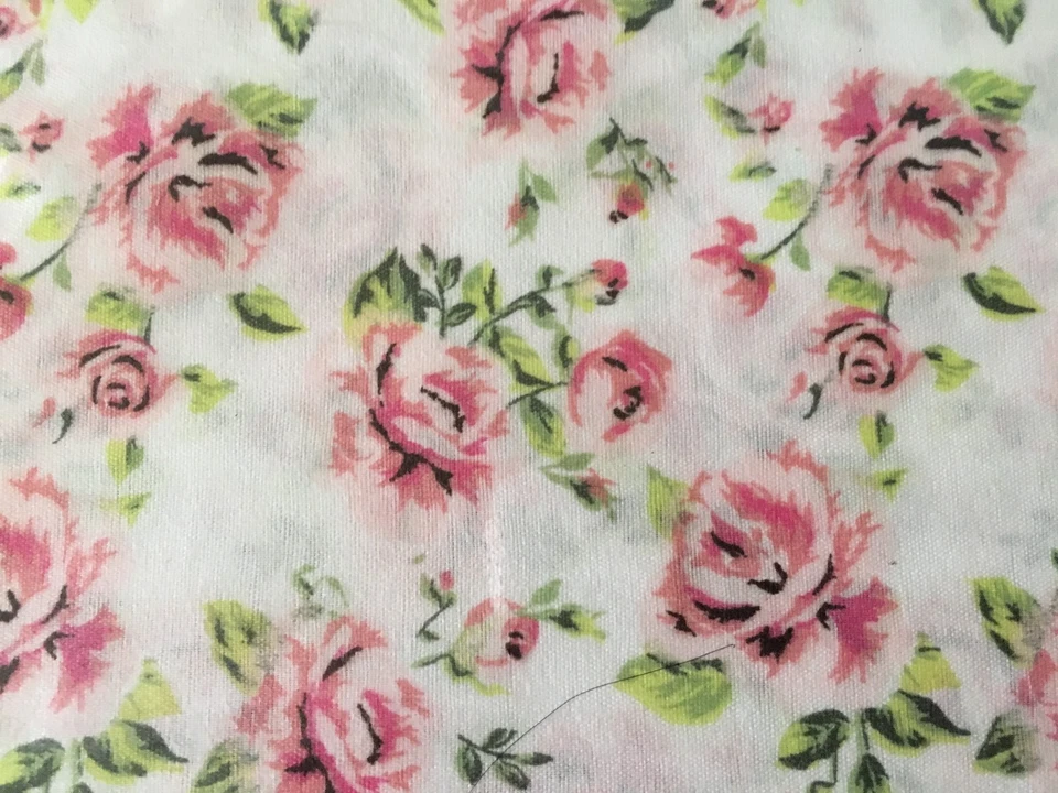 S.L Home Fashions Isabelle Shabby Chic 粉色花朵特大号床单套装 4 件全新带包装 — 第 3/3 张图片