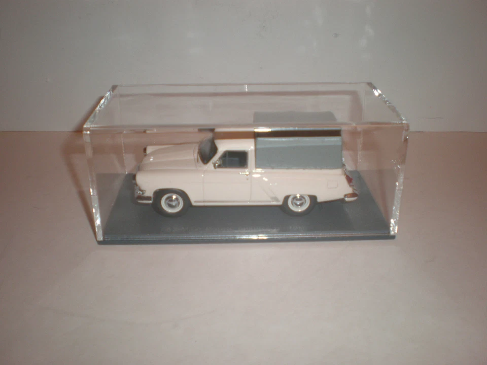1/43 1965 GAZ-M22 Volga Pickup / NEO Foto 2 de 4