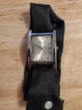 Vintage Women's Ladies Covergirl Eyewear Quartz Watch Accutime Works Good