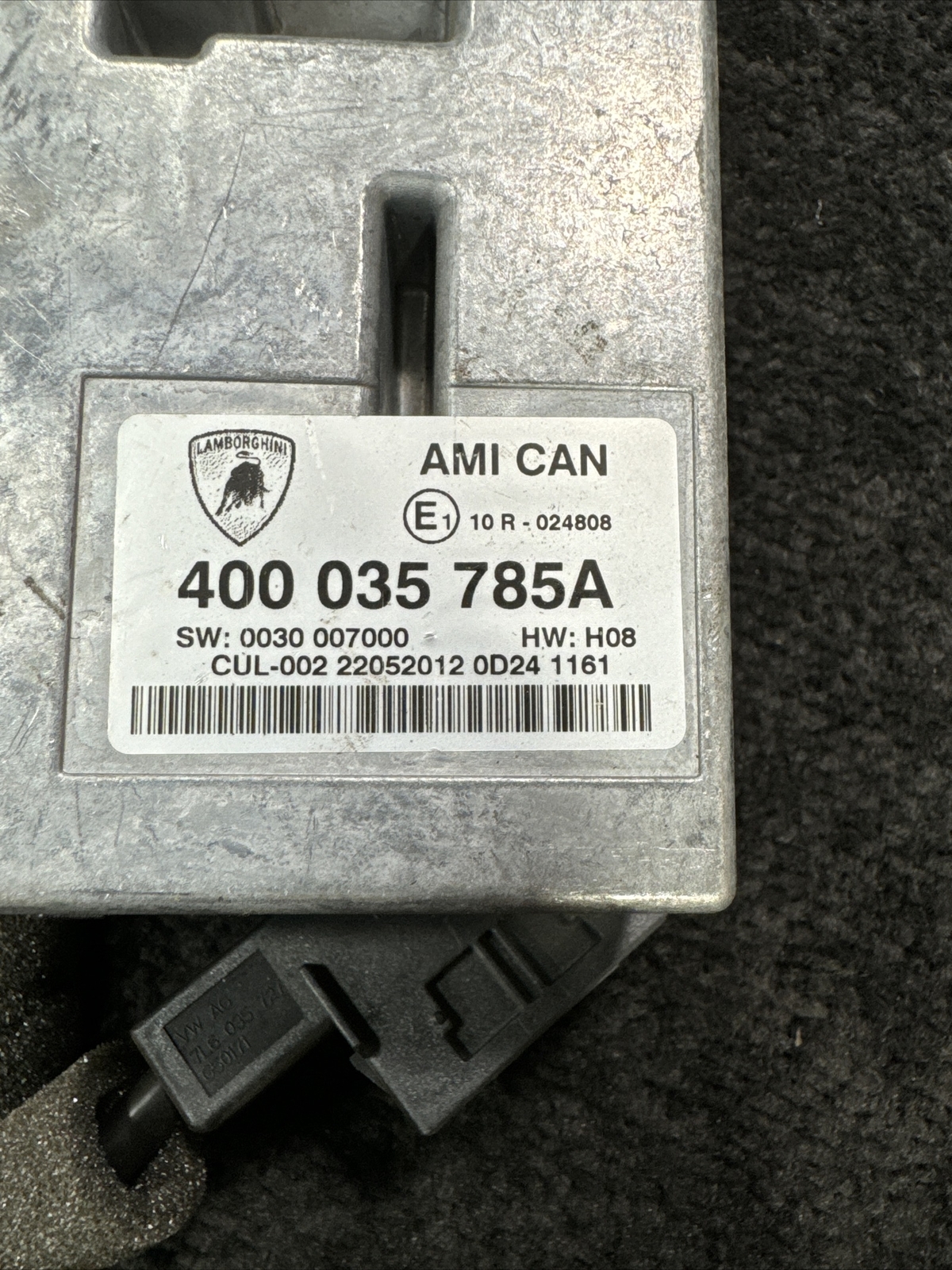 2013 Lamborghini Gallardo LP550 AMI Communication Control Module OEM 400035785A