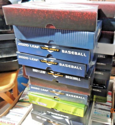 Pick Your Team! $100+ Guarantee Mystery Box  2 Autos, 2  Relics + RCs. #/, HOF,