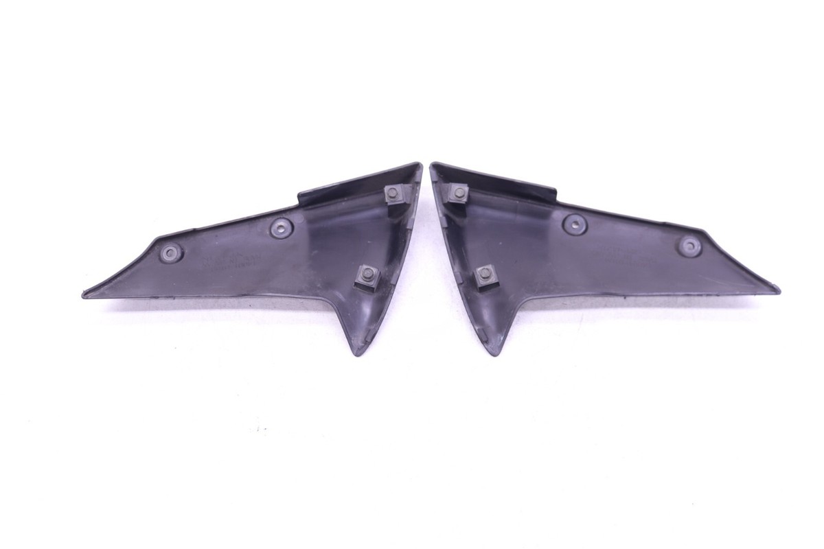 2006 05 06 KAWASAKI ZX6R ZX636 ZX6 636 OEM FRONT FENDER ARM TRIM