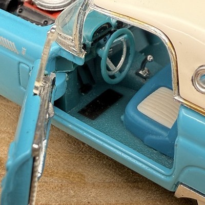 Franklin Mint Diecast 1956 Ford Thunderbird Convertible Model 1:43