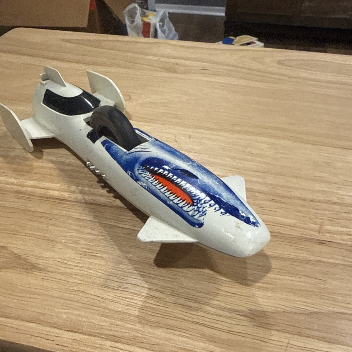 Vintage 1970 Kenner SSP White Laker Special Shark - Missing Pull