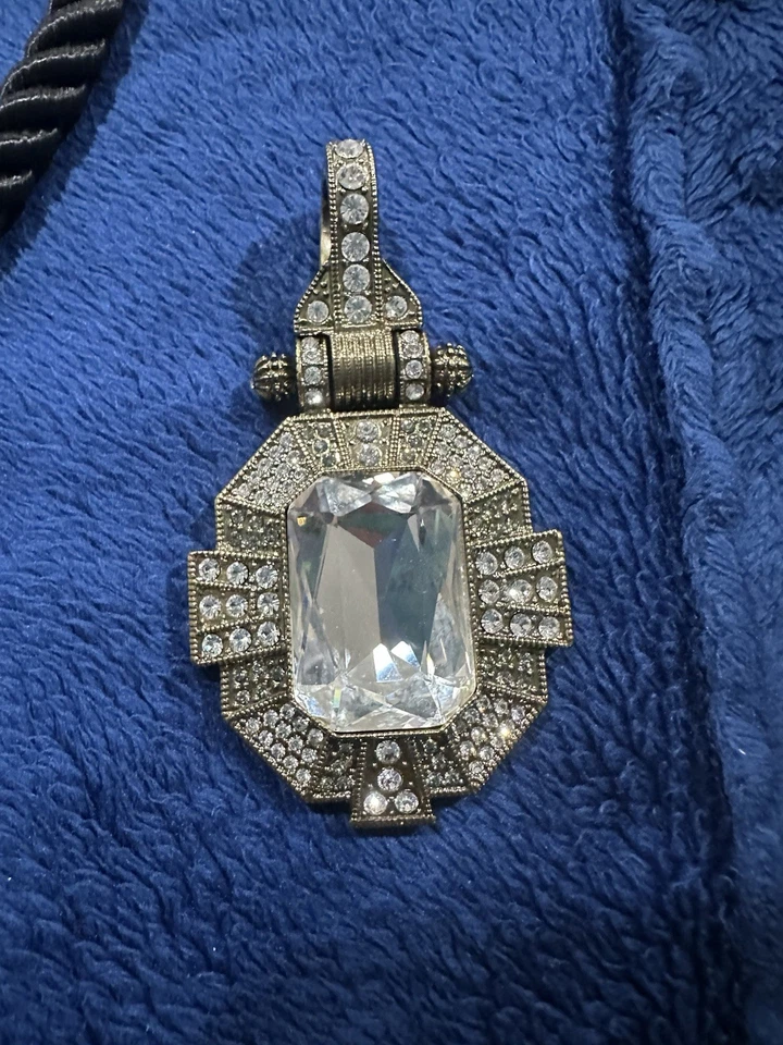 Colar de Cristal de Corda de Veludo Preto Heidi Daus, 16-21in - Imagem 2 de 4