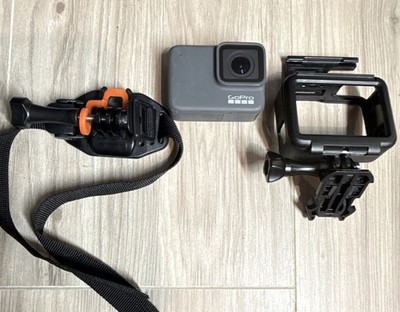 GoPro HERO7 Silver Action Camera Touchscreen w/ Frame Mount & Strap Mount