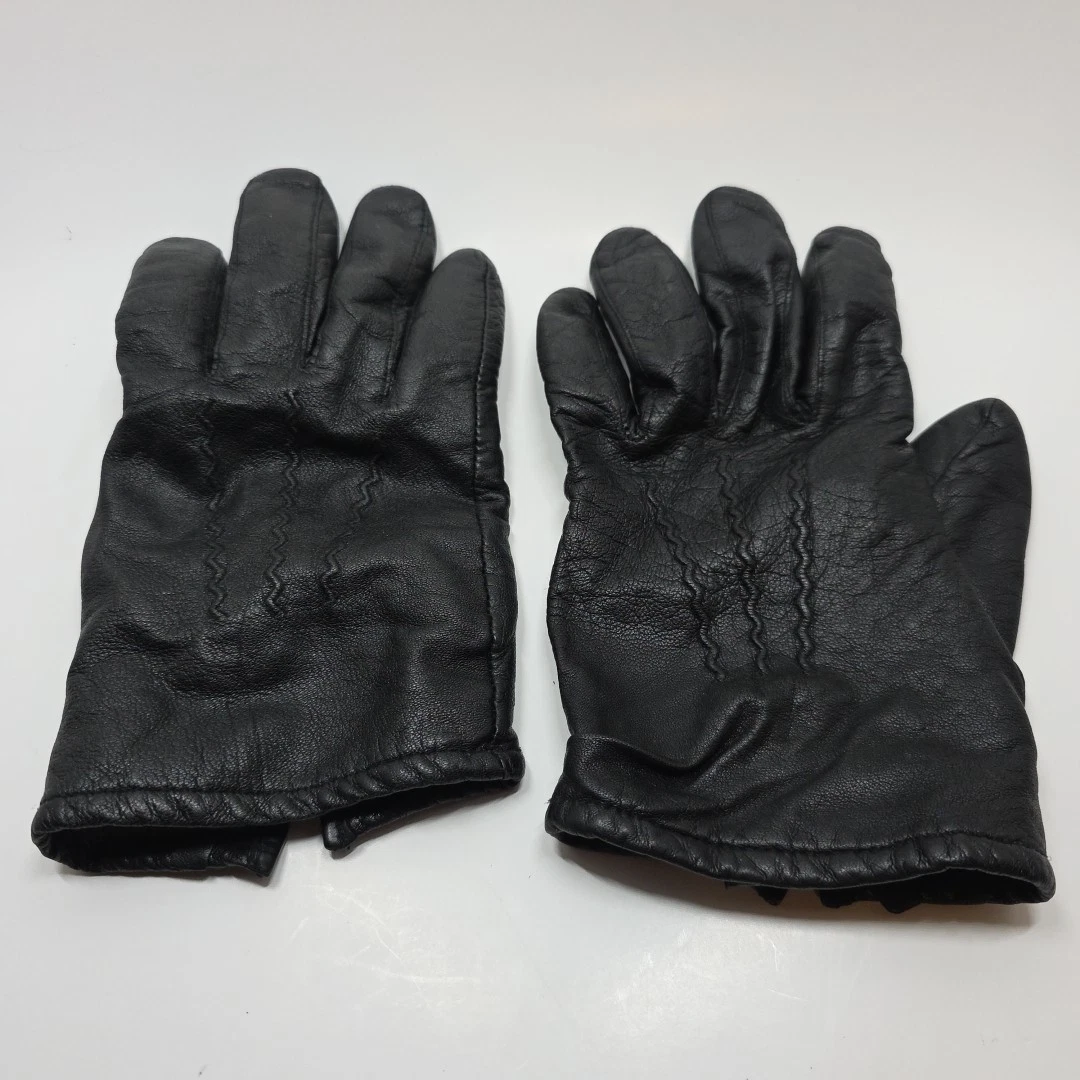 Vintage GATES Black Leather Cashmere Lined Driving Gloves men's size XL
Opens in a new window or tab
